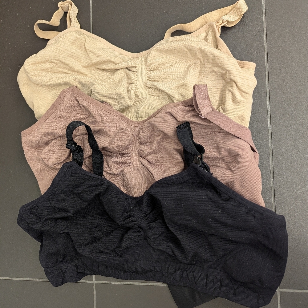 3 Pack Kindred Bravely Nursing/Pumping Bras - Size: Medium-busty